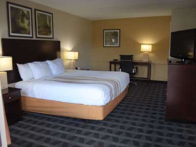 Americas Value Hotel